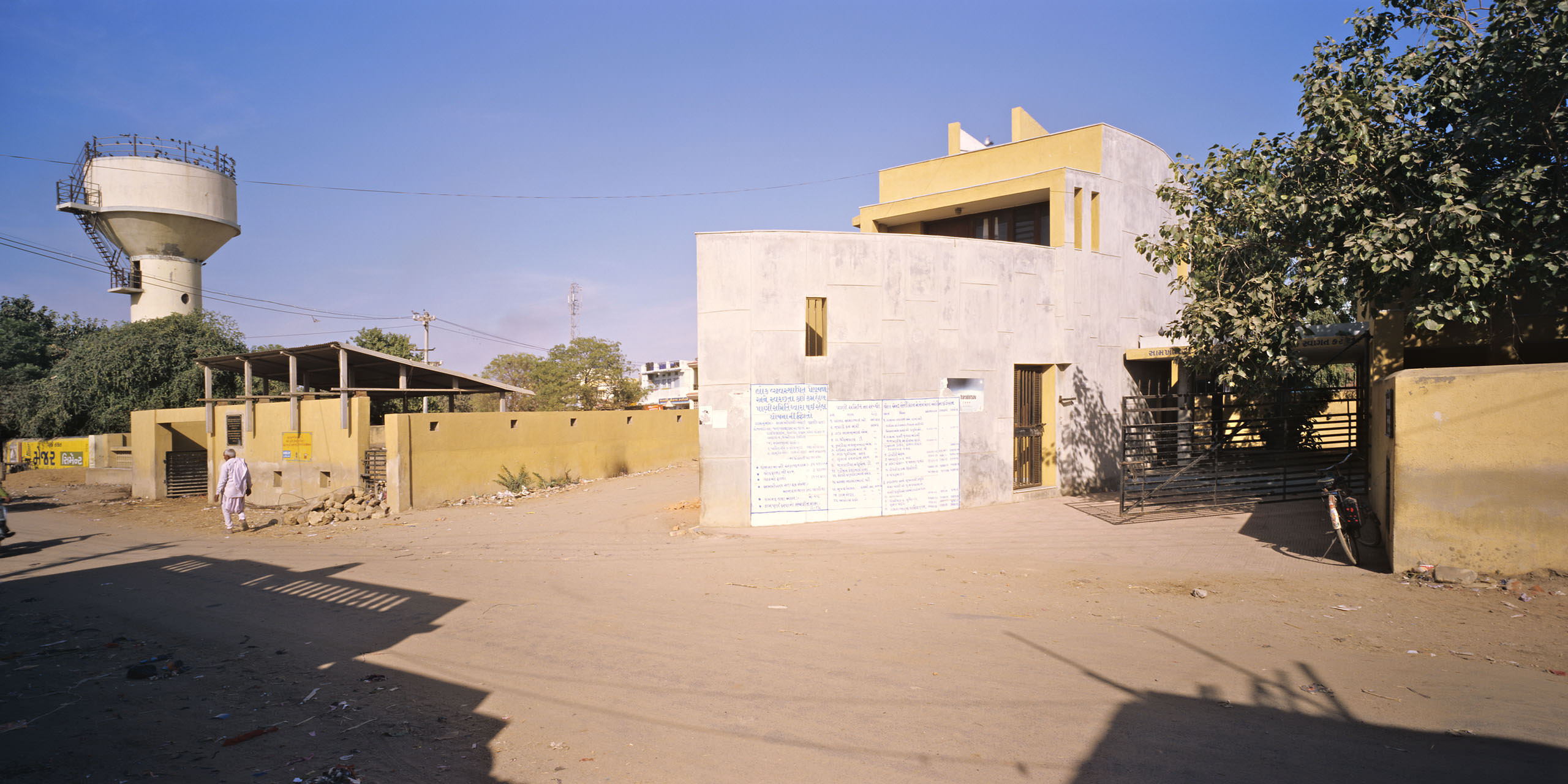 public buildings, samarkhiali, kutch